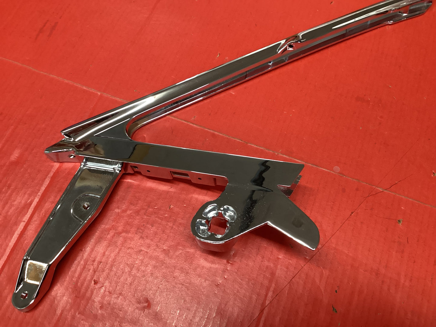 MUSTANG 1964 1/2-1966 Left Chrome Vent Window Frame