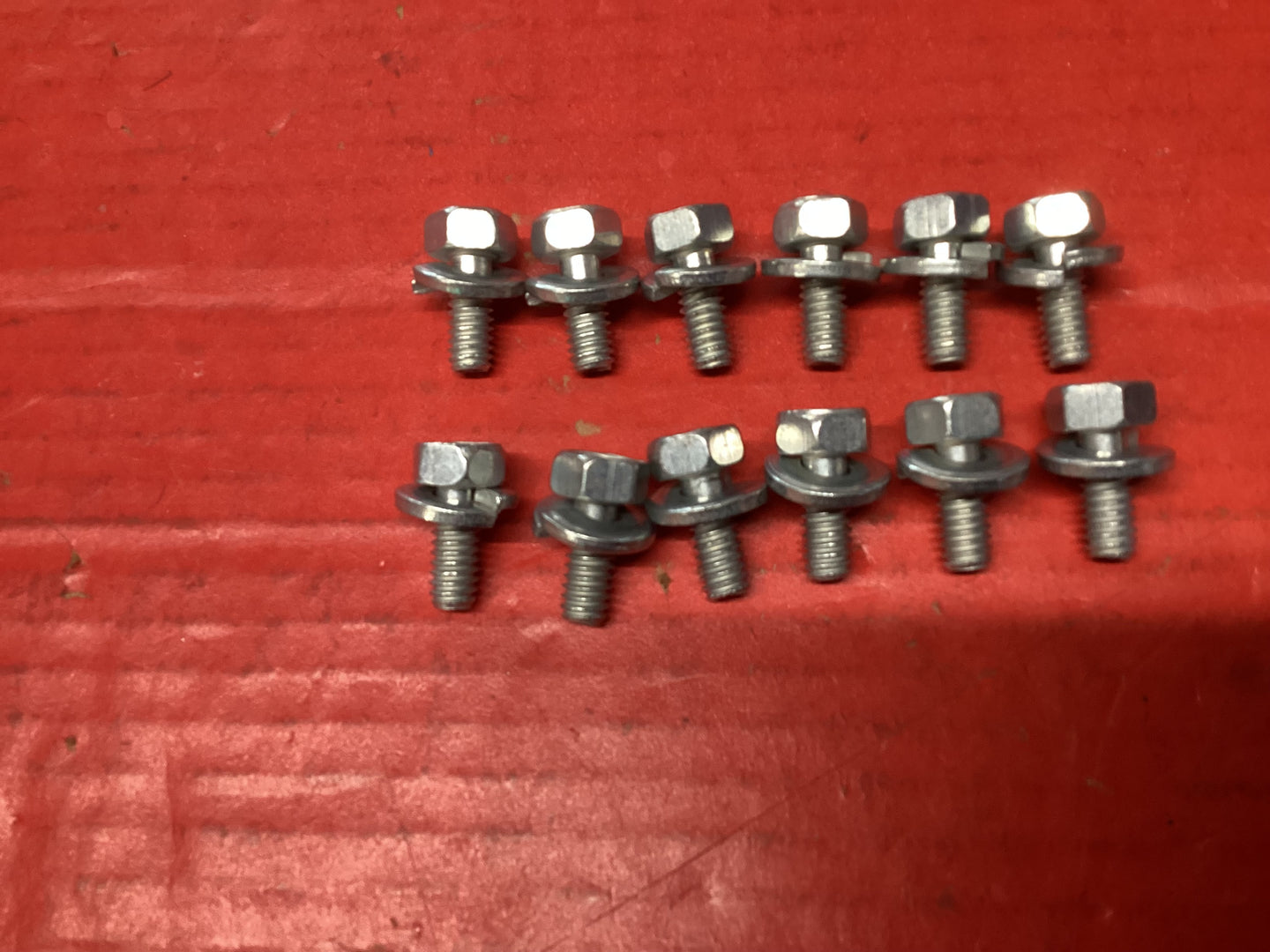 MUSTANG VALVE COVER BOLTS STEEL 1964 1/2-1973 F-481