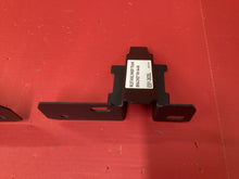 Load image into Gallery viewer, Mustang 1965-1966 Trunk Inner Brackets
