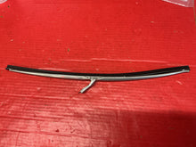 Load image into Gallery viewer, 1969-1979 WINDSHIELD WIPER BLADES 16" EACH
