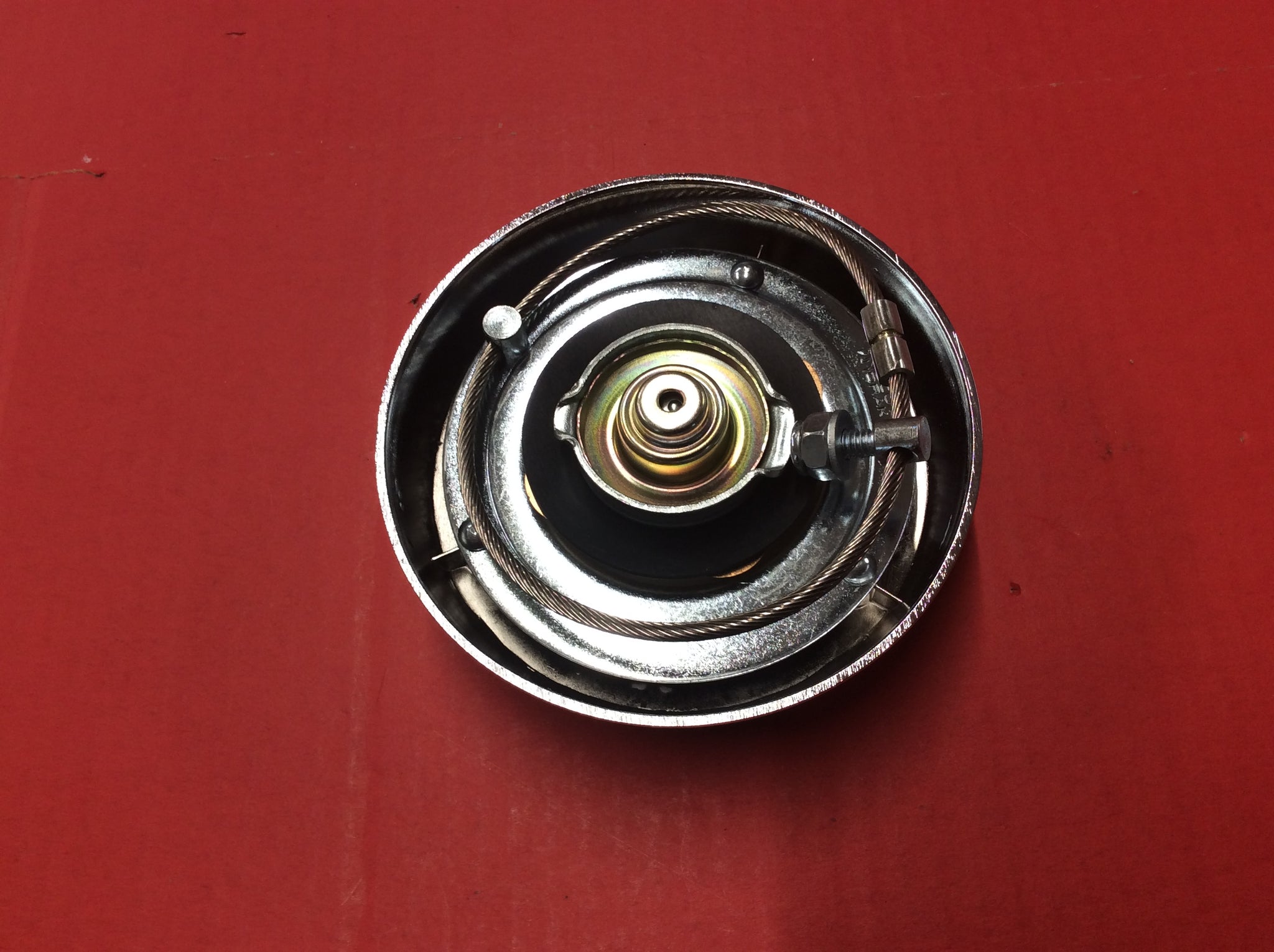 1965 Ford Mustang Chrome Twist-On Gas Cap With Safety Cable – OE Spec, Maryland Mustang