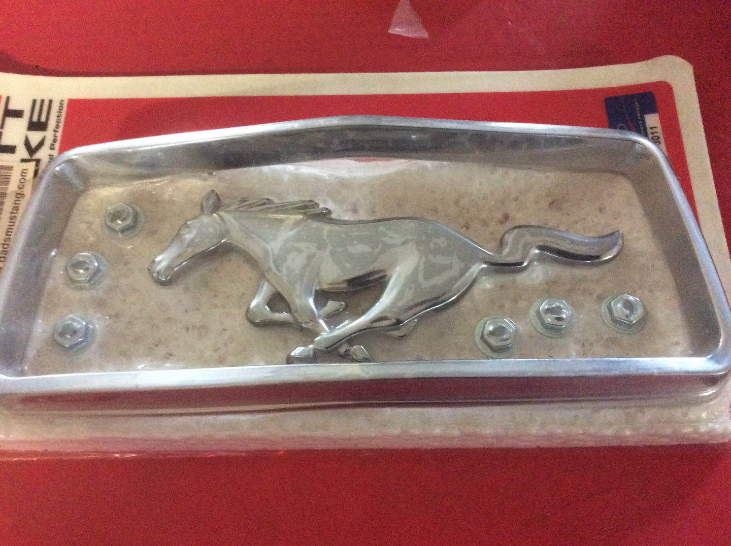 1968 Mustang Grille Pony & Corral Kit